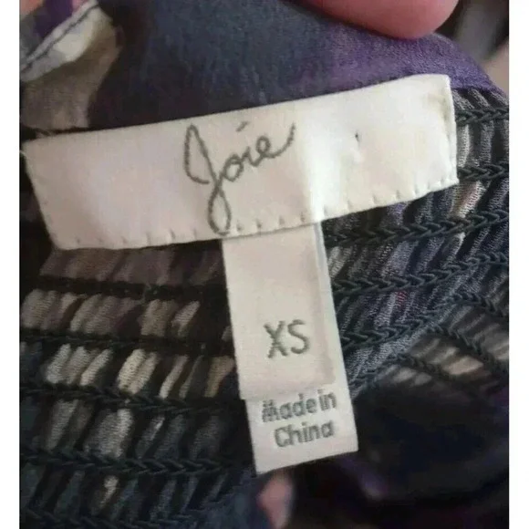 Joie Axcel 100% Silk Printed Floral Sheer Blouse Top 3/4 Sleeve Smocking Sz XS - Picture 7 of 8